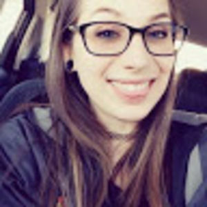 Meet your Posher, Carissa